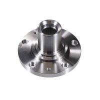 Piasta koła w przednich 16-calowych oponach