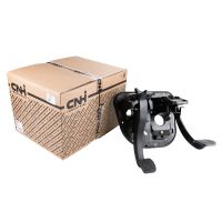 Pedał hamulca i pedał sprzęgła na konsoli