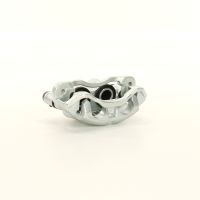 Zacisk hamulca przedni prawy AT