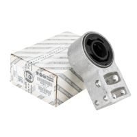 Silent block wahacz przedni prawy