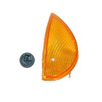 Kierunkowskaz kompletny przedni prawy żółty