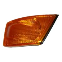 Żółty przedni lewy kierunkowskaz