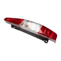 Tylne światło całkowicie po prawej stronie