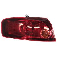 Tylne lewe zewnętrzne światło tylne