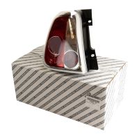 Światło tylne prawe, biała ramka, kierownica po prawej stronie oryginał