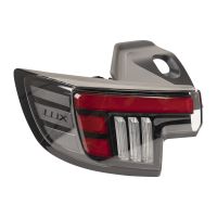 Lewe zewnętrzne światło tylne