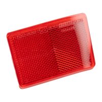 Odbłyśnik czerwony po prawej stronie