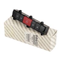 Panel przełączników w środku świateł przeciwmgielnych