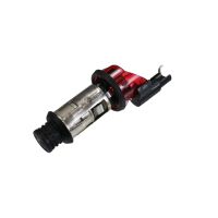 Wymienna obudowa z zapalniczką i pierścieniem mocującym czerwona