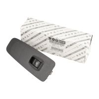 Osłona włącznika szyby z prawej strony