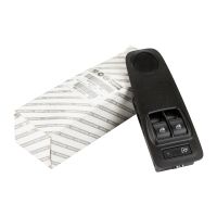 Przełącznik szyby lewy OE 735536941