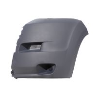 Zagruntowany narożnik lewego przedniego zderzaka