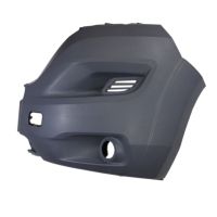 Zagruntowany narożnik lewego przedniego zderzaka