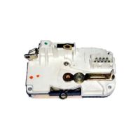 Mechanizm zamykania i otwierania drzwi po lewej stronie