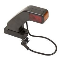 Światło obrysowe na prawym czarnym