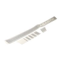 Listwa ozdobna po prawej stronie drzwi