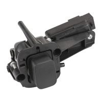 Przycisk otwierający tylną klapę