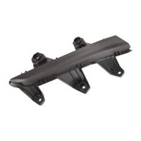 Listwa ozdobna na przednim lewym zderzaku