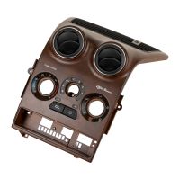 Otwór wentylacyjny z przodu pośrodku