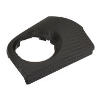 Deska rozdzielcza z czarnego mikrowęgla wygląda na krótką część