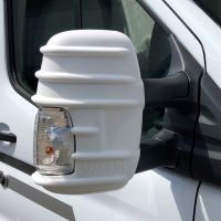 Zestaw ochronnych nakładek na lusterka w kolorze białym