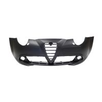 Przedni zderzak zagruntowany na szaro