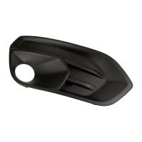 Zaślepka na przedni zderzak po prawej stronie