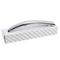 Element ozdobny z przodu po lewej stronie w zderzaku