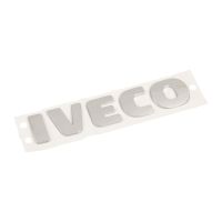 Emblemat z napisem „IVECO”